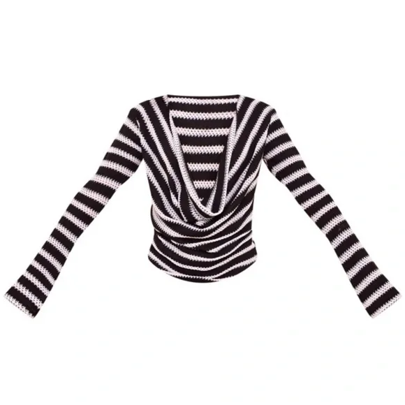 PrettyLittleThing Black and White Striped set - Picture 4 of 11